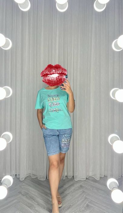 Женский Костюм .