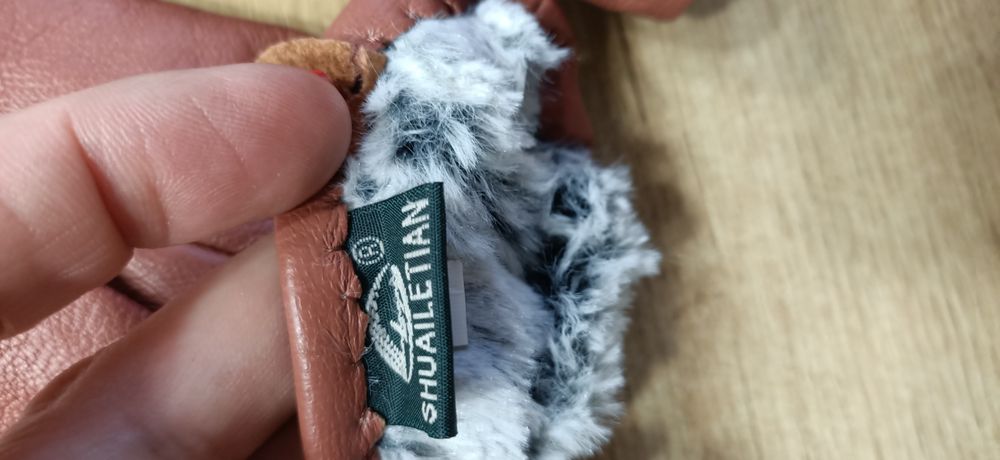 Продам перчатки новые