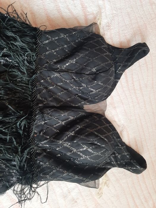 Черна бална рокля