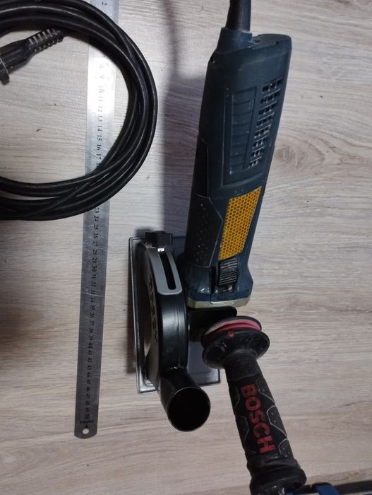 Polizor unghiular / Flex Bosch Professional 1700W + Apărătoare canelat/aspirare și discuri