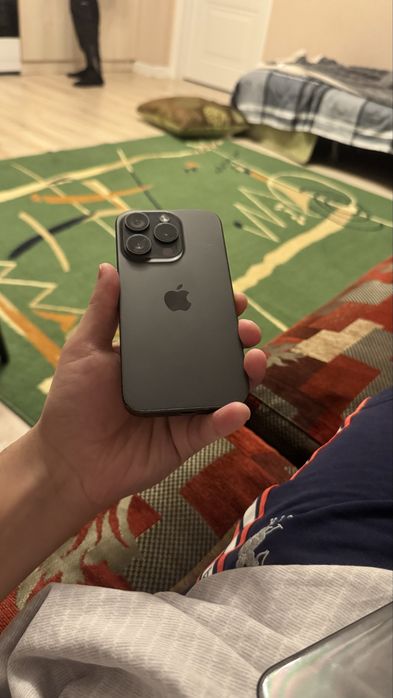 Обменяю iphone 15 pro 128 гб