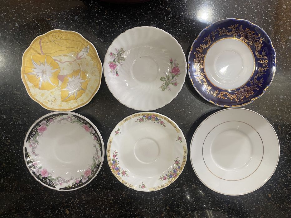 Блюдца под чашечки