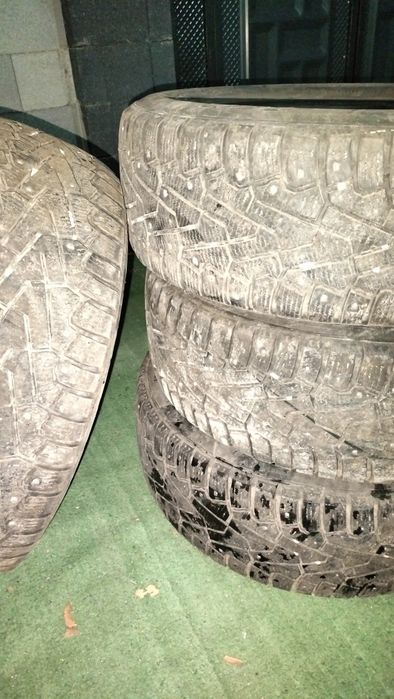 Зимние шины комплект