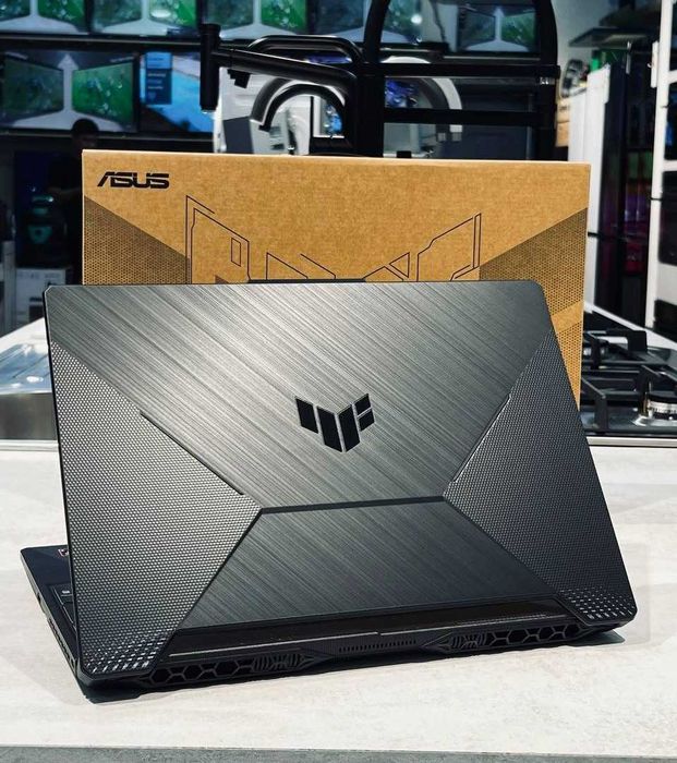 Asus TUF A15 FA506N  AMD R7 170/16/512/RTX3050