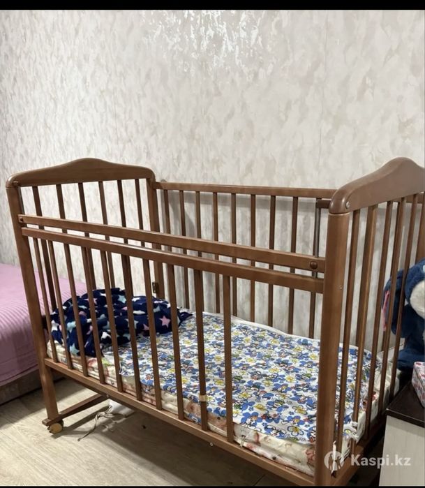 продам детскии кровать