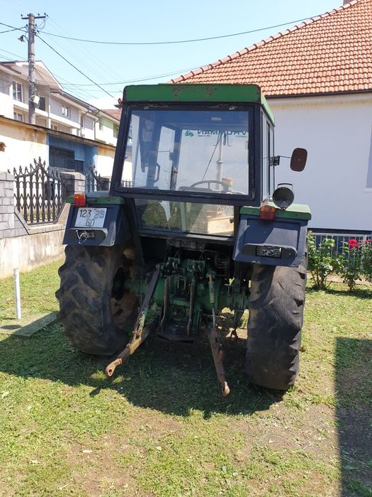 John deere 2130  4x2