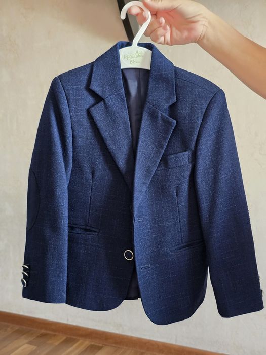 Продам школьную форму 1 класс