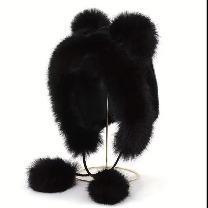 Супер сладка дамска пухкава шапка ! Различни цветове , пух