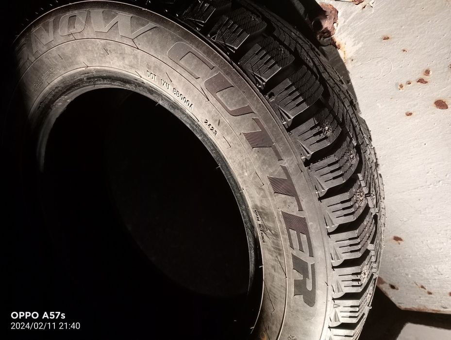 Продам зимние шины