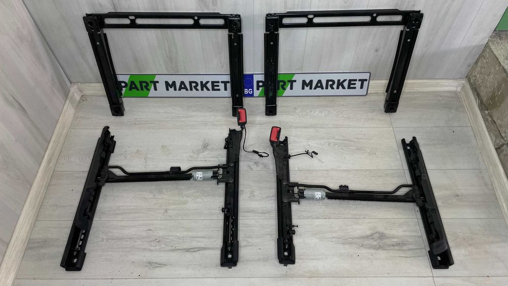 Стойка шейна седалка AUDI Q7 4M