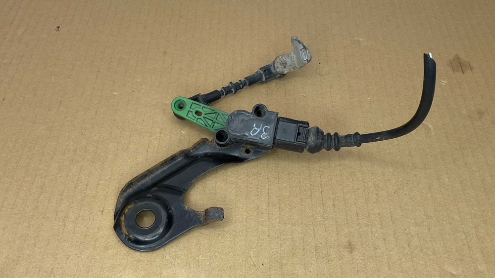 Сензор ниво AUDI A8 D4 заден десен 4H0907503