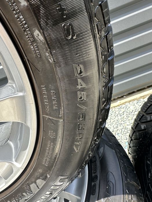 Jante aliaj BMW r17 5 x 120 + cauciucuri iarna Good Year 245 / 55 / R17 8j x 17