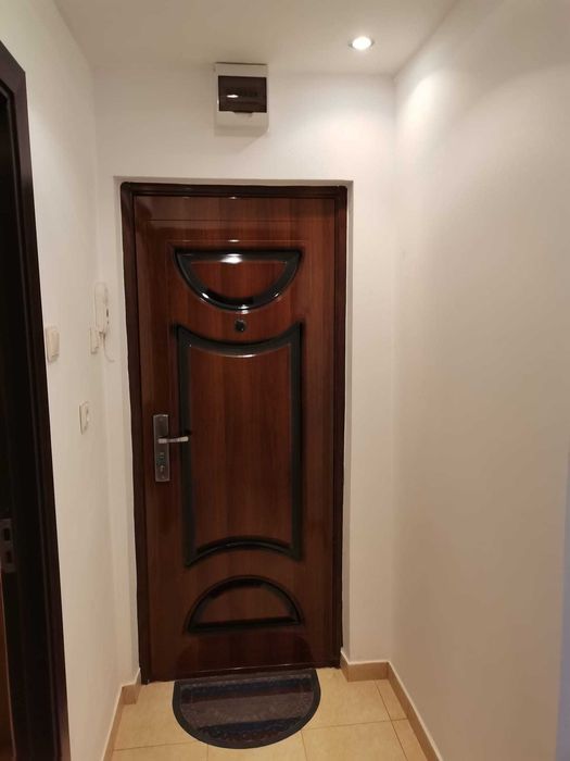 Garsoniera zona darmanesti piata  23500 eur