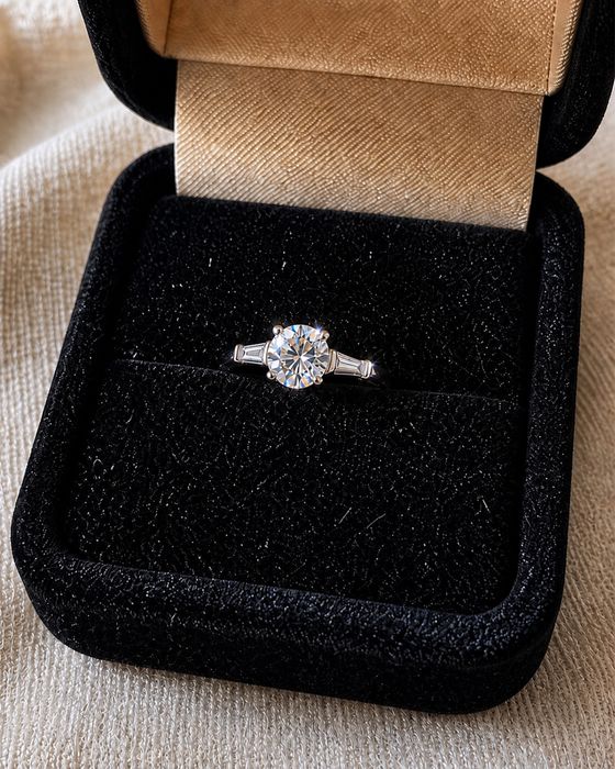 Inel Argint 925 cu Moissanite tip Swarovski