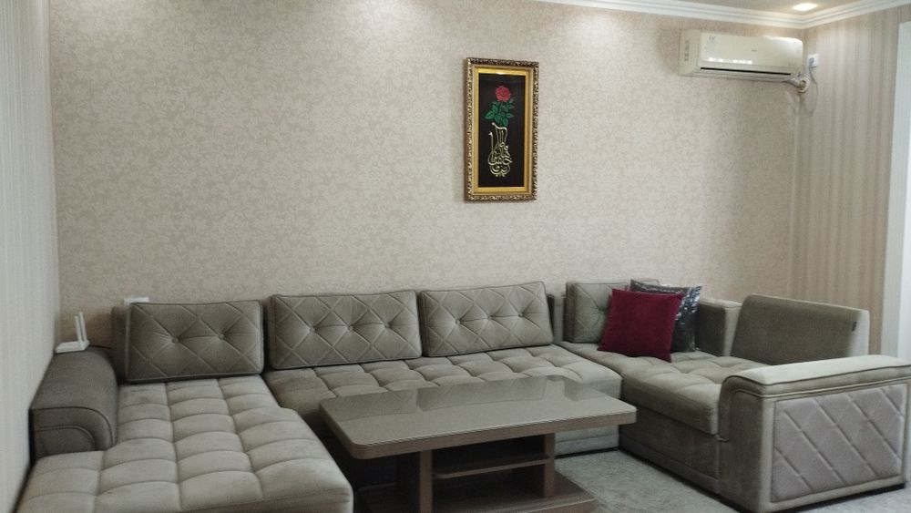 3х комнатная квартира. Метро Ойбек