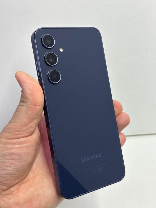 Продам Samsung А35 128г 5G