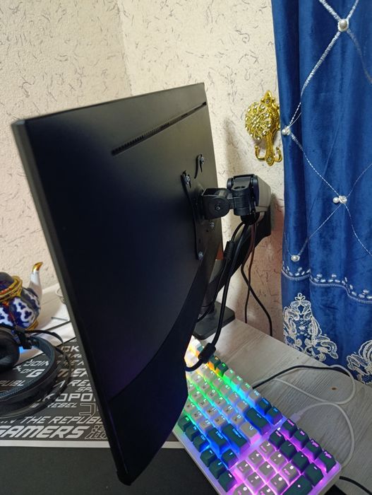 Монитор E2 Gaming 24/165 герц