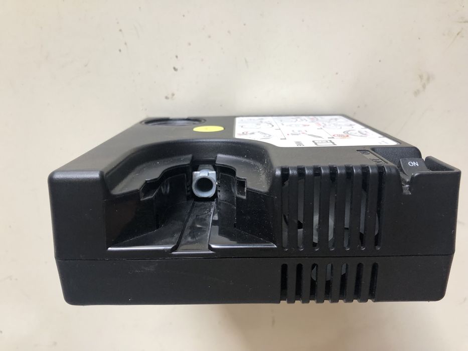 Compresor BMW original pentru umflat roti