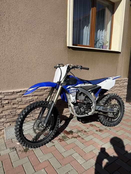 mobră yamaha yz450f
