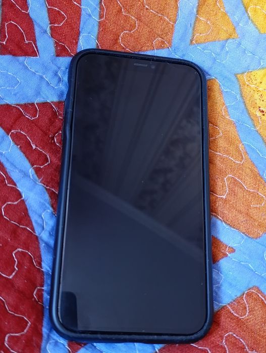 Продам iPhone 11