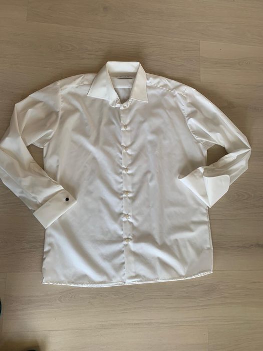 Vand camasa barbati eleganta.