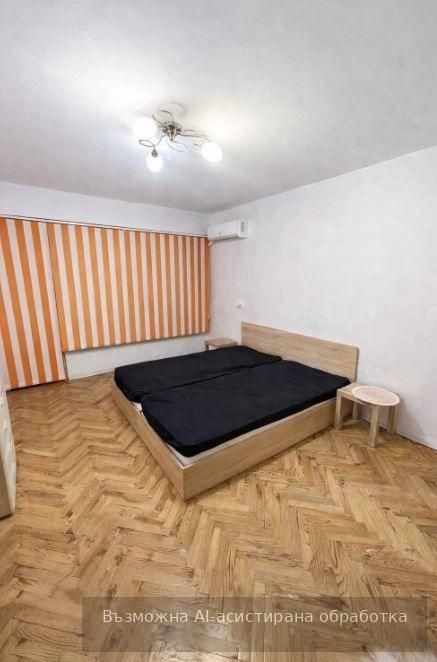 Тристаен апартамент в района на Цветен квартал!