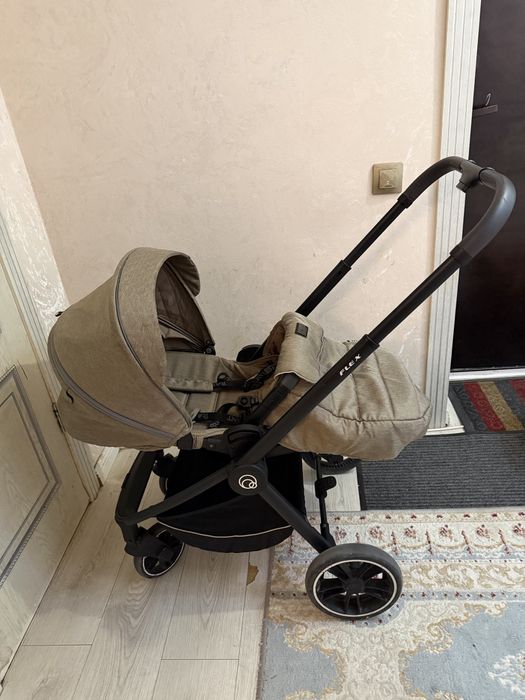 Срочно продам коляску