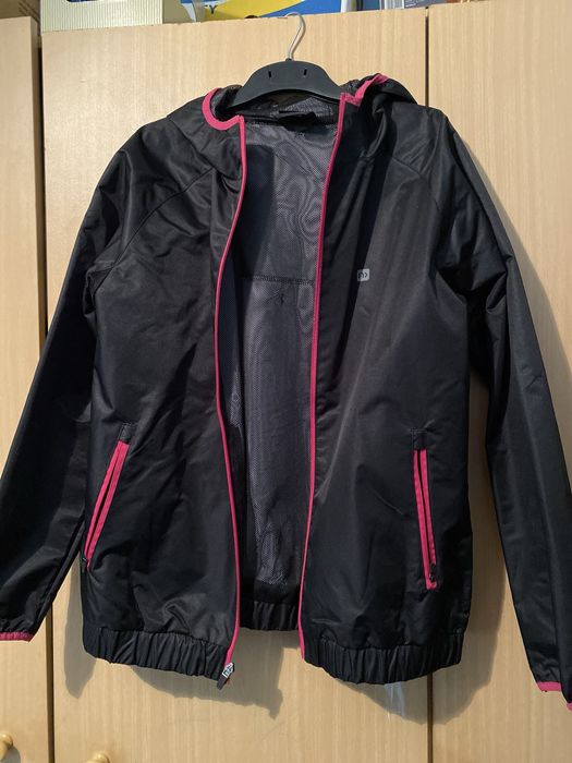 Jacheta impermeabila