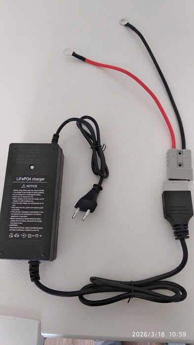 CHARGER controler solar 20A 12/24V, MPPT/Charger LifFePO4 12V 10A