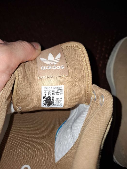 adidas NY 90
Cardboard Alumina 95 лева/ 48.57€ Маратонки Адидас