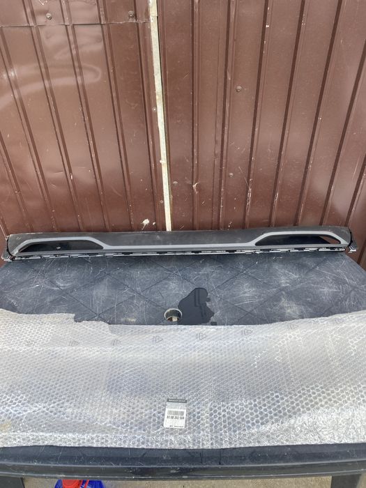 Spoiler nou bara spate renault megane e-tech