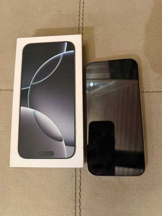 iPhone 16 Pro Max белый