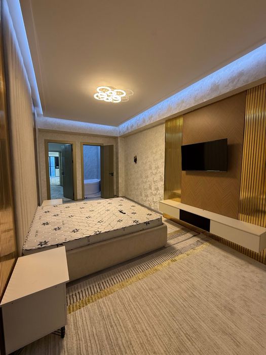 Срочно ижарага берилади 3 хона яшалмаган Сум олдида янги дом