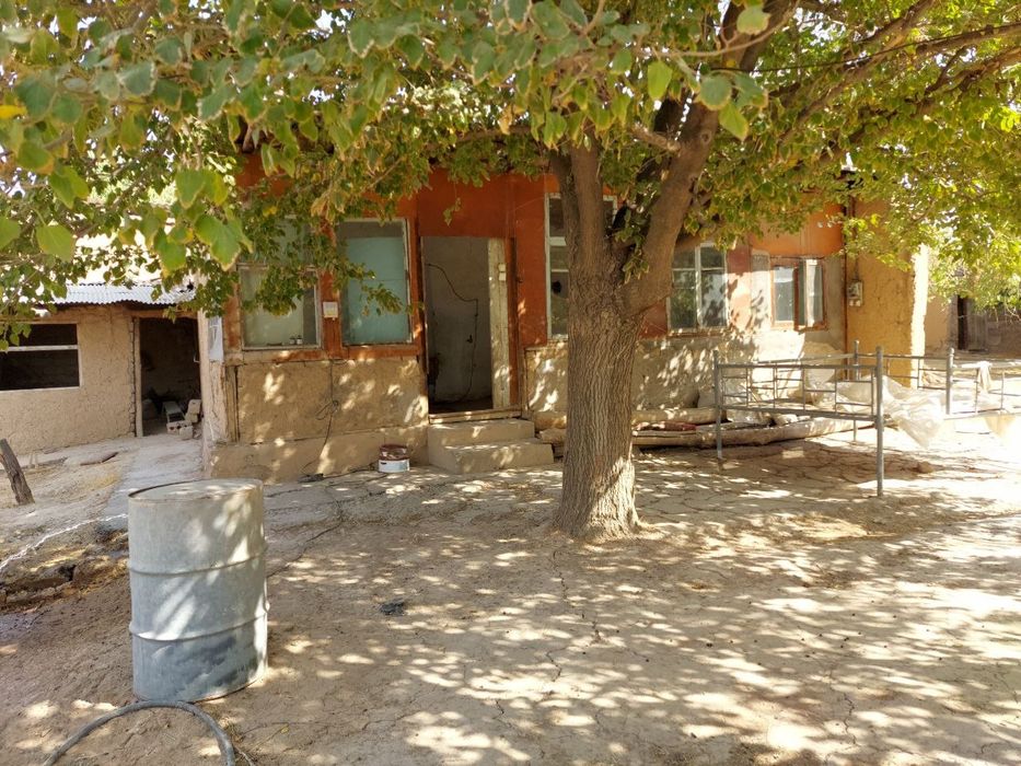 Qushqondi 8.9 sotu 5 xona uy