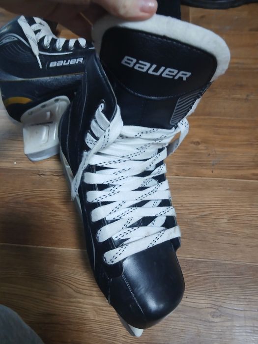 Продам срочноо коньки