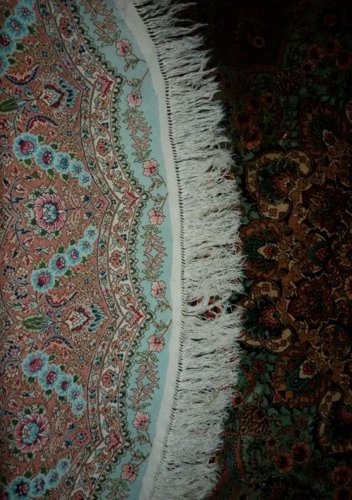 Иранский шелковый ковер