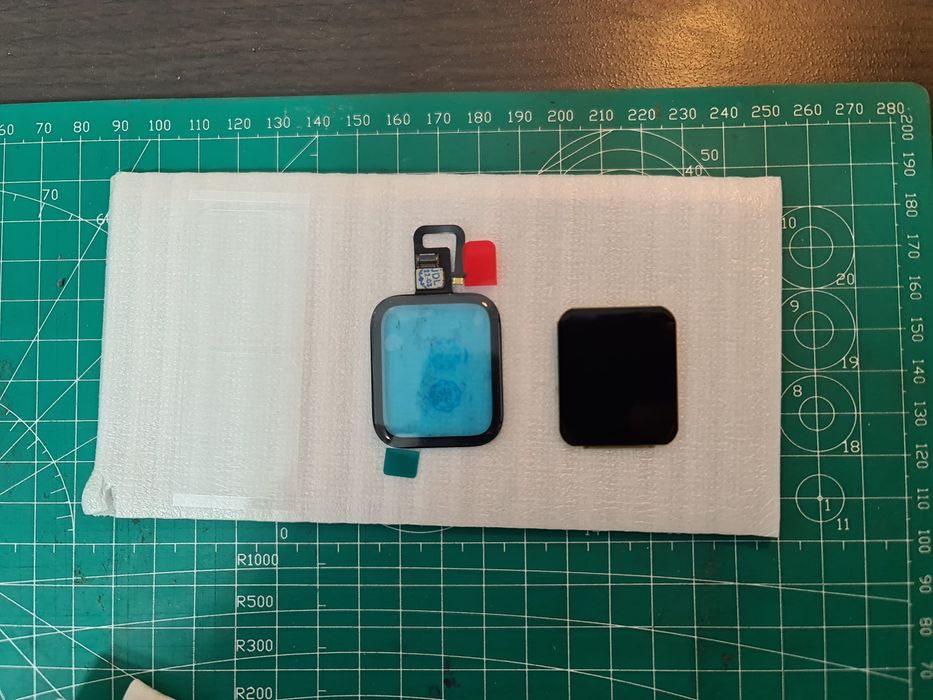 Geam apple watch seria 6 40mm, 350 lei