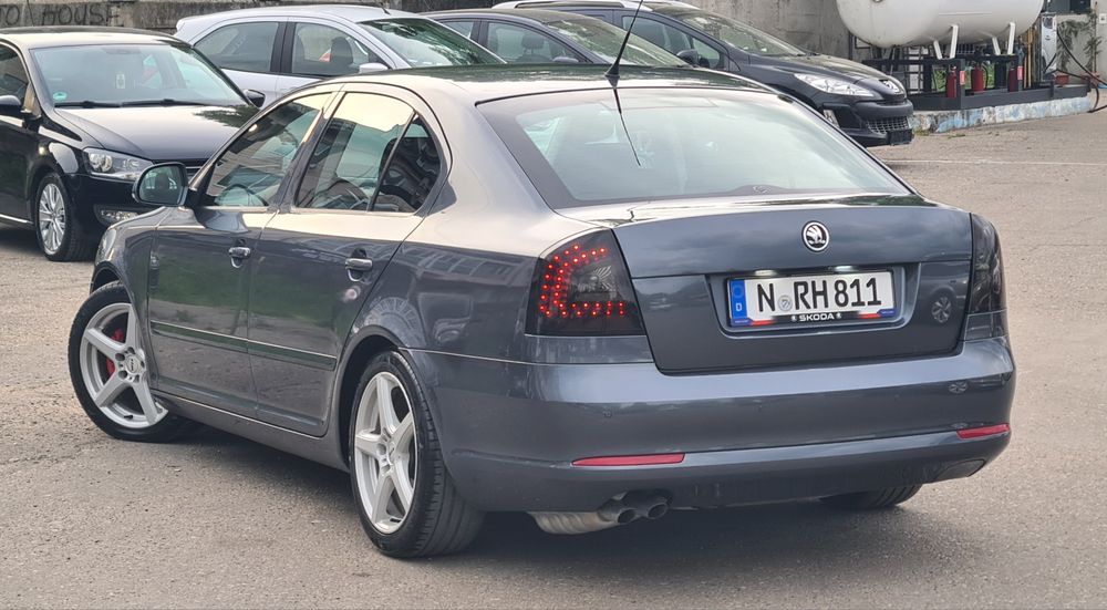 Skoda Octavia Elegance 2010 * Navi * Klimă * Senzori * Jante R17 * Import Germania
