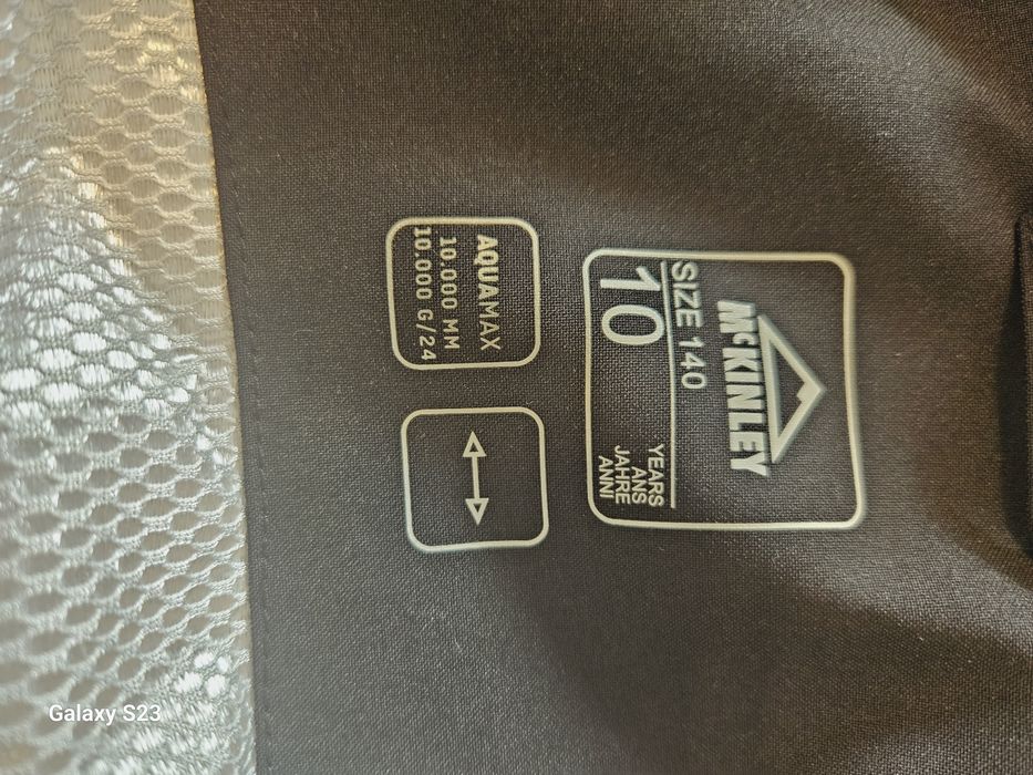 Costum Ski Waterproof .300 lei