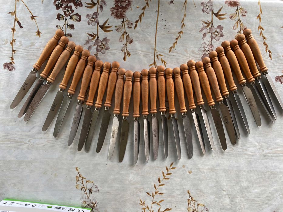 Продавам сервизни ножчета от соца на габровската фирма "Петко Денев"