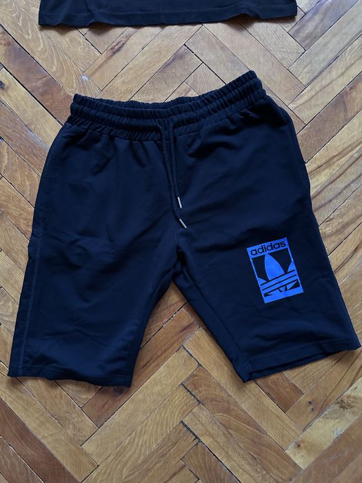 Къс мъжки екип на ADIDAS