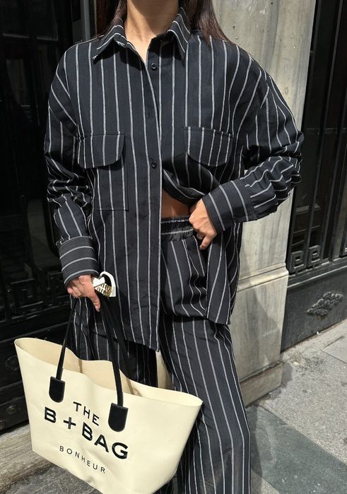 Сетове за пролетта и лятото. 

Размерите са С, М, Л и ХЛ; прег