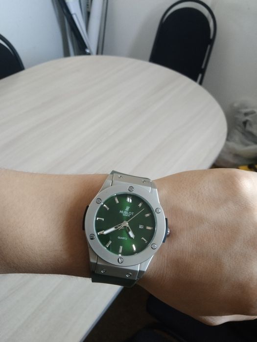 Продам часы 10тыс