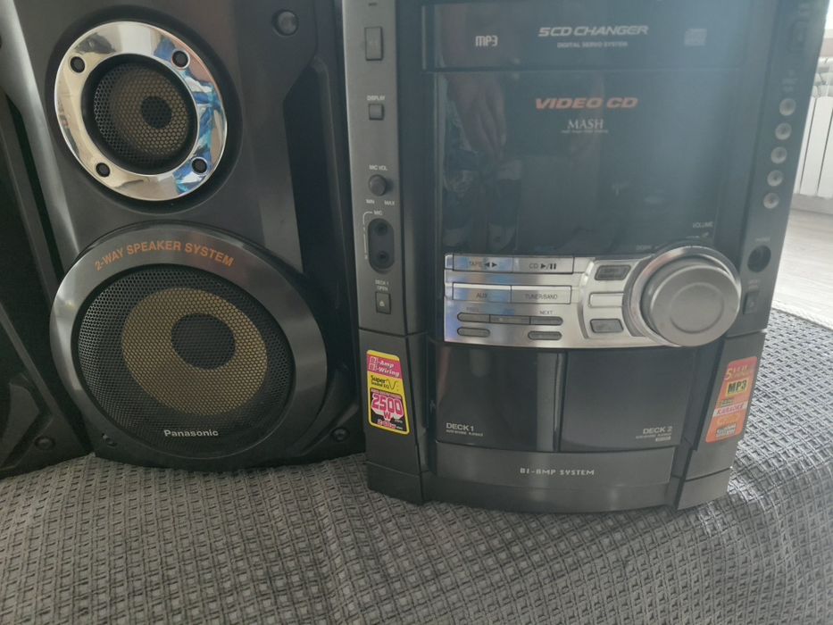 Магнитофон Panasonic