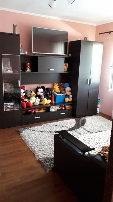 Vând apartament 3 camere