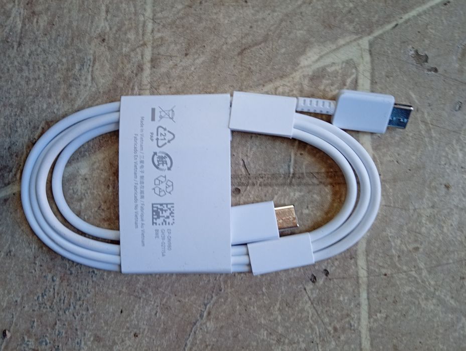 Кабел за телефон.