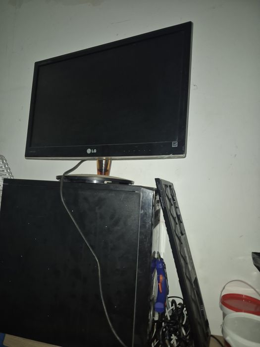 Компьютер на запчасти