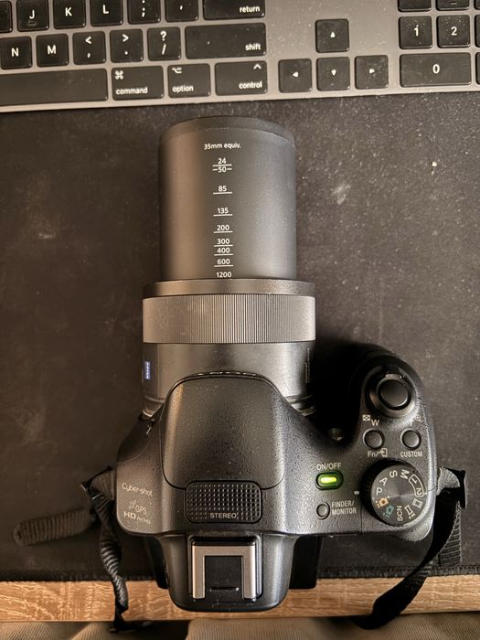 Sony Cyber-shot DSC-HX400V – 20.4 MP / 50x Optical Zoom / ZEISS