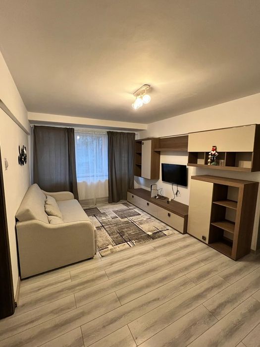 Proprietar închiriez apartament 2 camere Parfumul Teilor