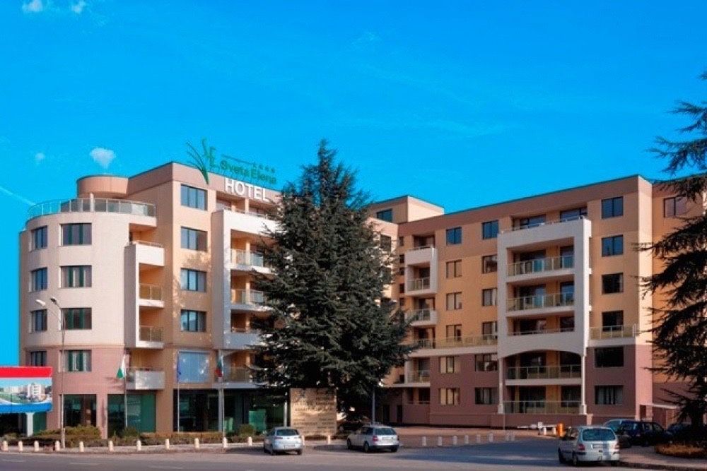 Продава се Едностаен апартамент в к.к. Св.Св. Константин и Елена - 44 кв.м за 1275 €/кв.м - Снимка #2